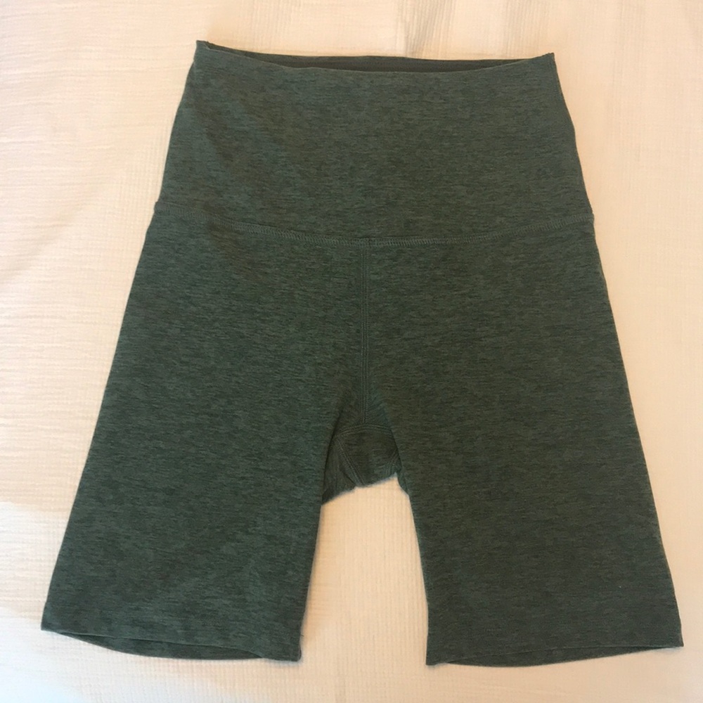 Beyond Yoga High-Waist Heathered Green Athletic Bike Shorts